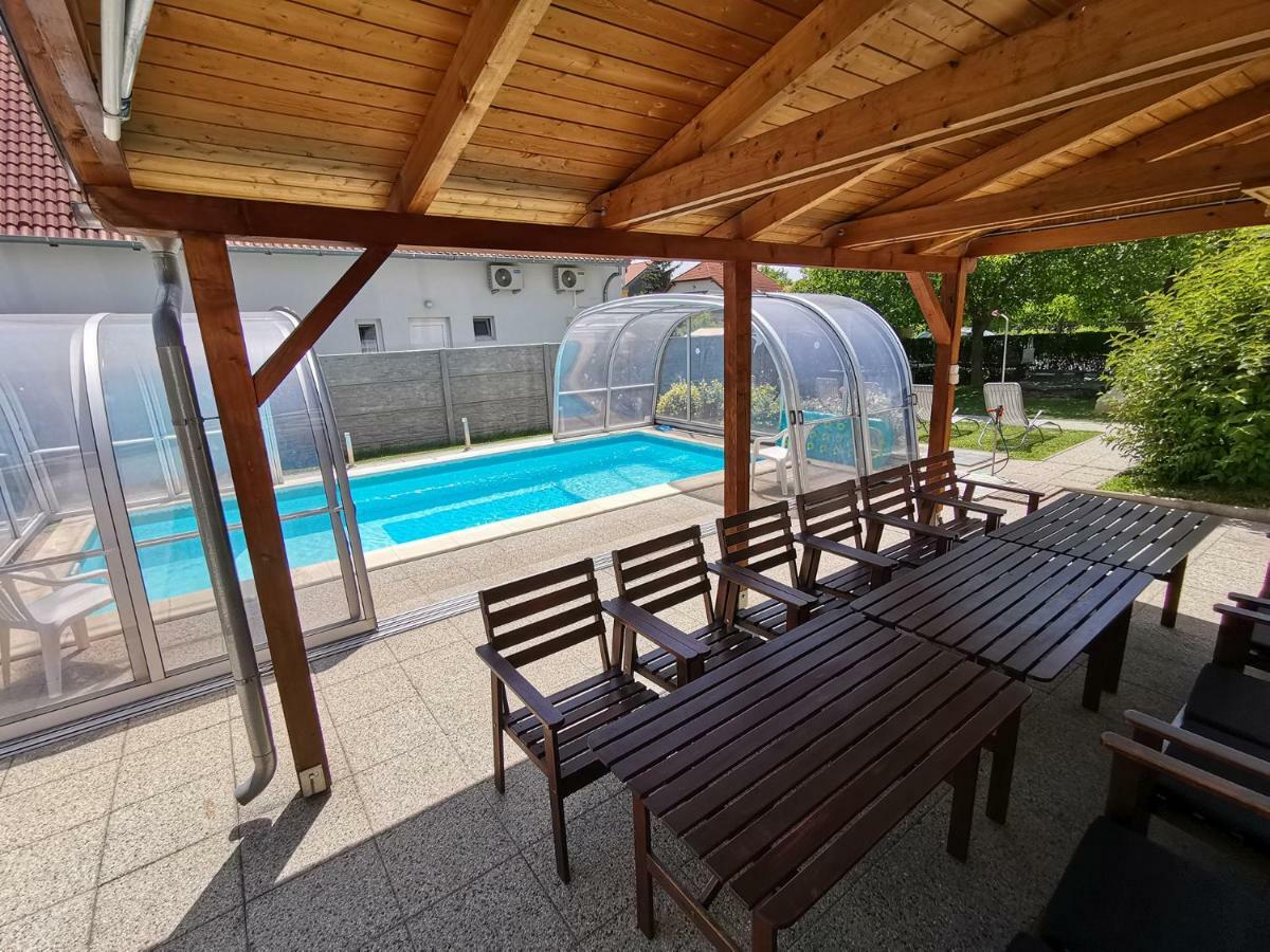 Forrest Apartman Gyenesdias Bagian luar foto